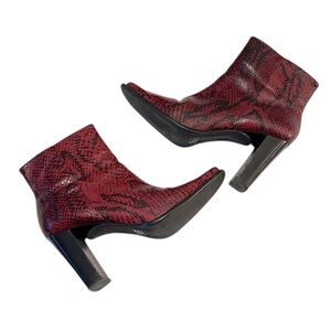 Vintage Hillard & Hanson Red Snakeprint Leather Stacked Heel Ankle Boots Sz 7.5
